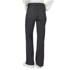 PAIGE Leenah Black Lotus Jean